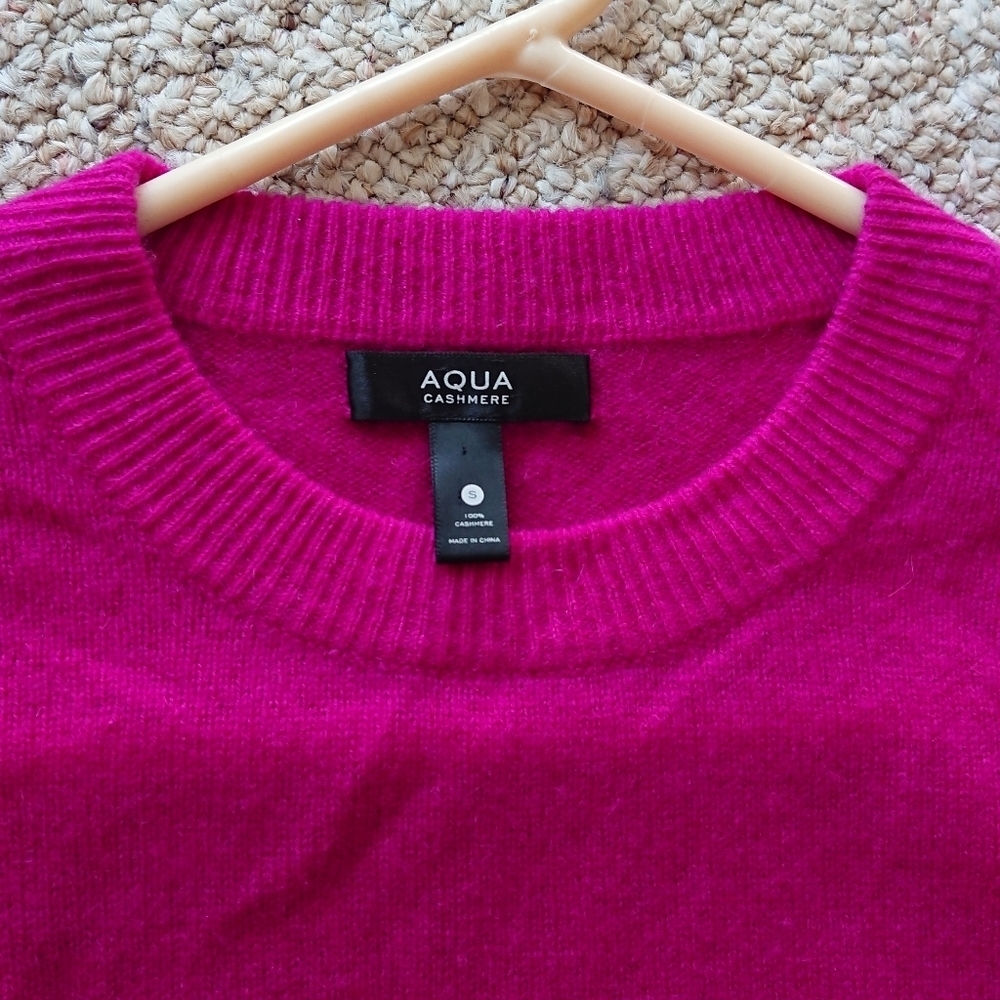 AQUA 100% Cashmere Balloon Sleeve Sweater in magenta size S - Picture 7 of 15